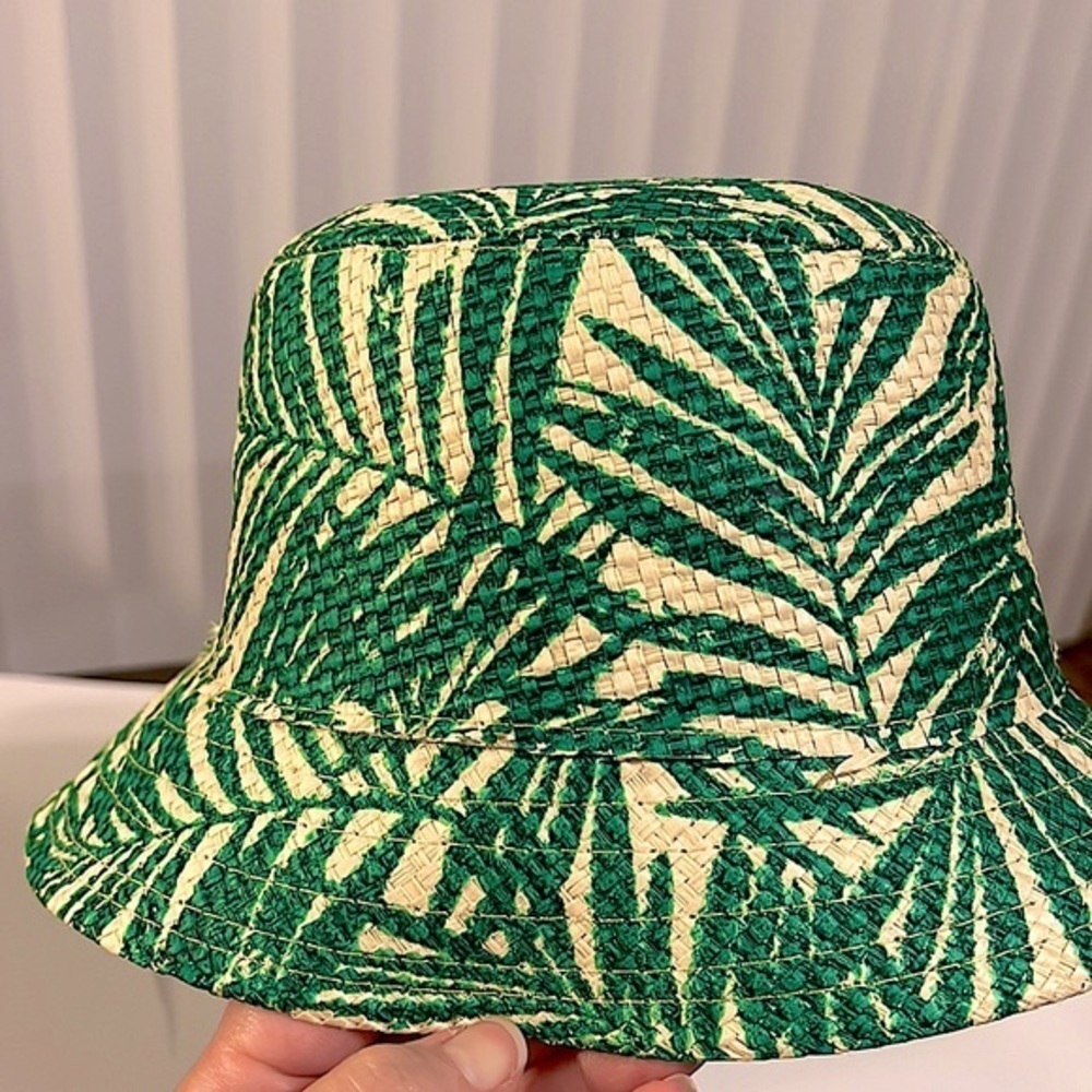 Unisex Straw Hat With Green Palm Leaves •Size is Adjustable • New With Tags - Picture 7 of 8